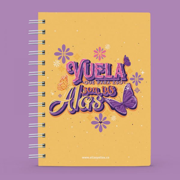 Cuaderno con diseño de mariposas